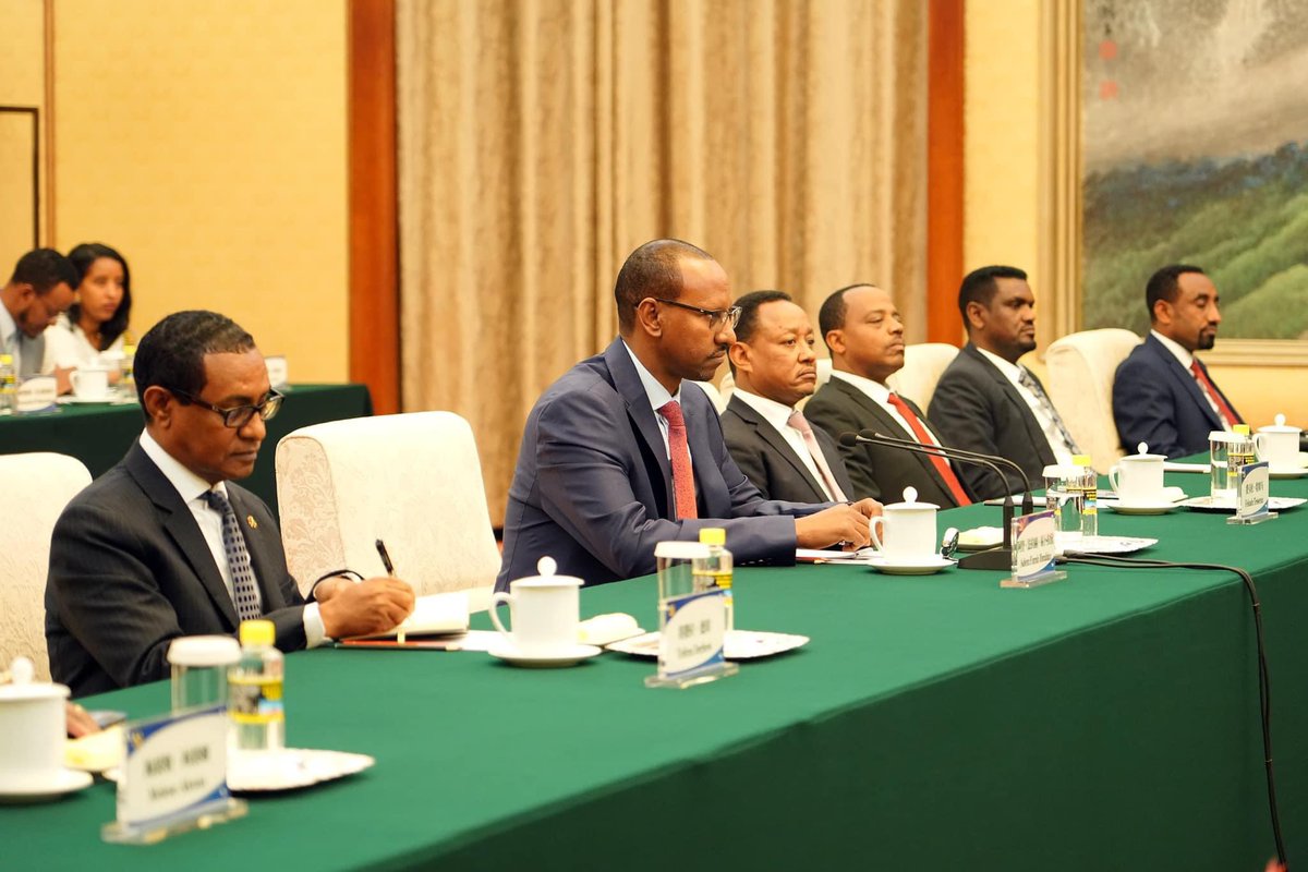 prosperity2022's tweet photo. የብልፅግና ፓርቲ ከፍተኛ አመራሮች ከተካተቱበት የልዑካን ቡድን ጋር በቻይና ያደረግነው ጉብኝት በተሳካ ሁኔታ ተጠናቀቀ። https://t.co/cXJUybjWrA