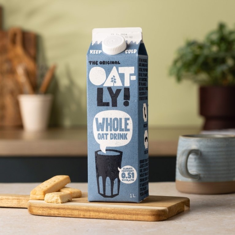 SamaHoole's tweet photo. Oatly has the same effect on your blood sugar as a can of coke.

And contains more seed oils than french fries.

Imagine picking this toxic sludge thinking it's healthier than milk. https://t.co/ftW4ePBF8U