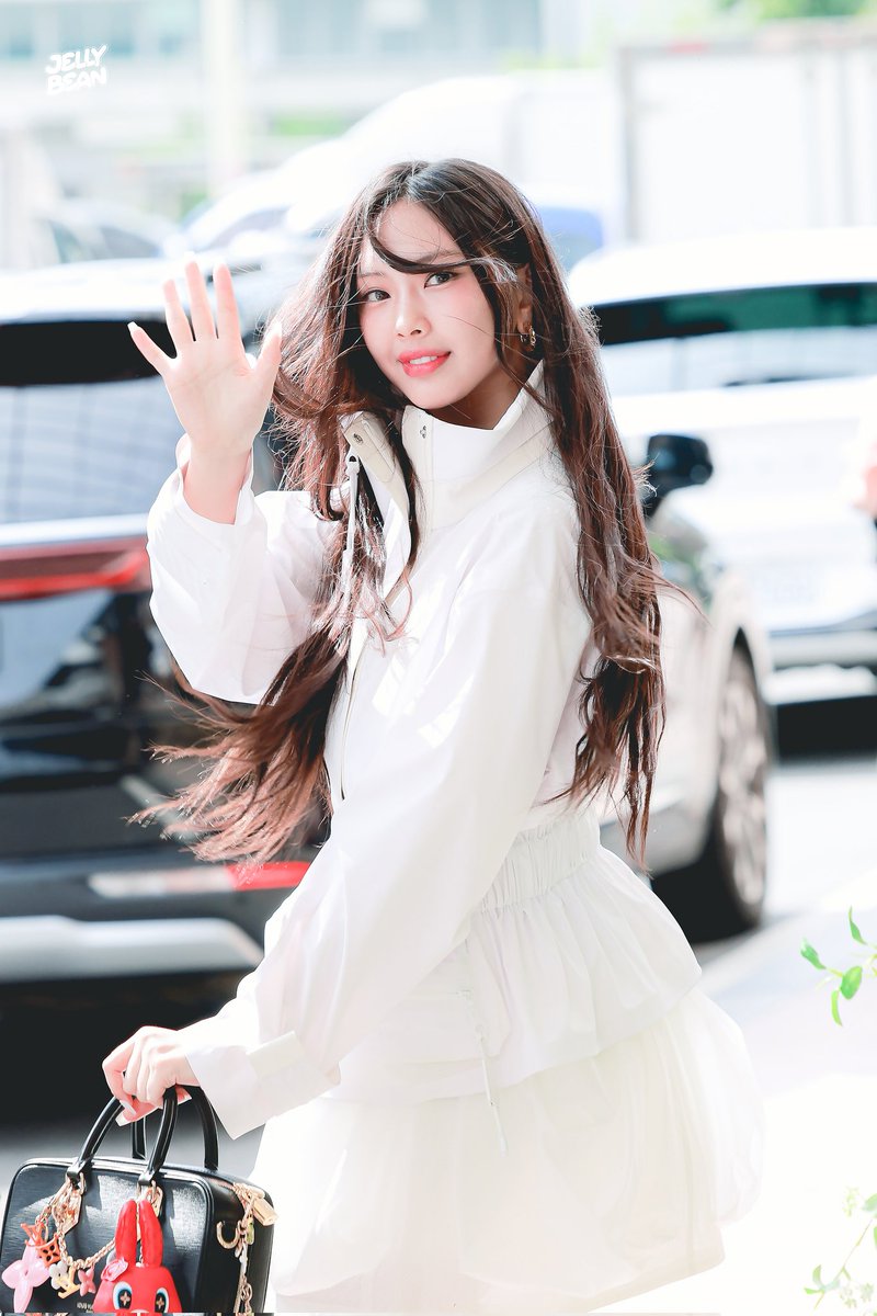 Hyein tweet media
