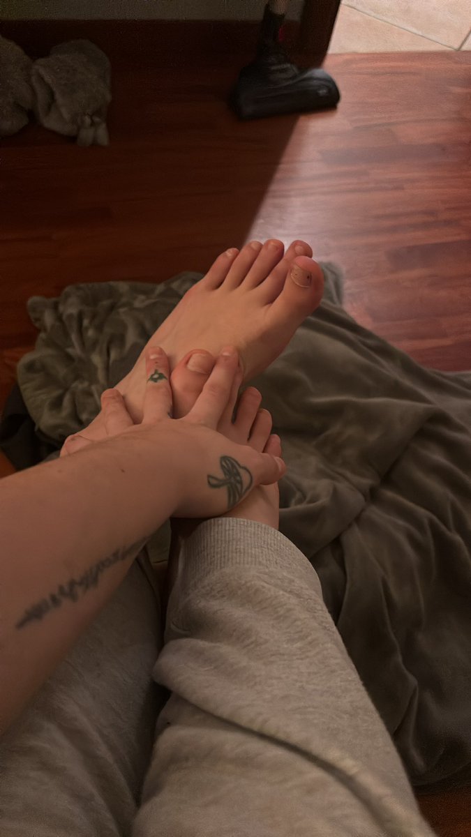 sofya37914904's tweet image. Dopo che servirai me ti dimenticherai che hai un vita e sarai sempre e solo succube di qualcosa che altrimenti non avresti neanche mai conosciuto .

#slave #sissy #moneyslave #misstress
#dominazione #sottomissione #beta