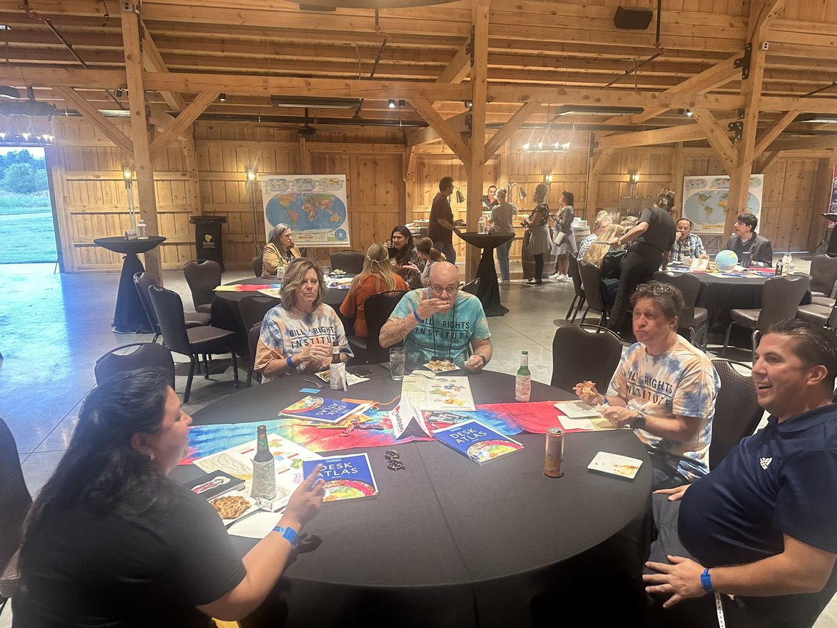 Jasonih's tweet image. #txcss2024 @SocialStudiesSS @TXCSS what a great event!!!