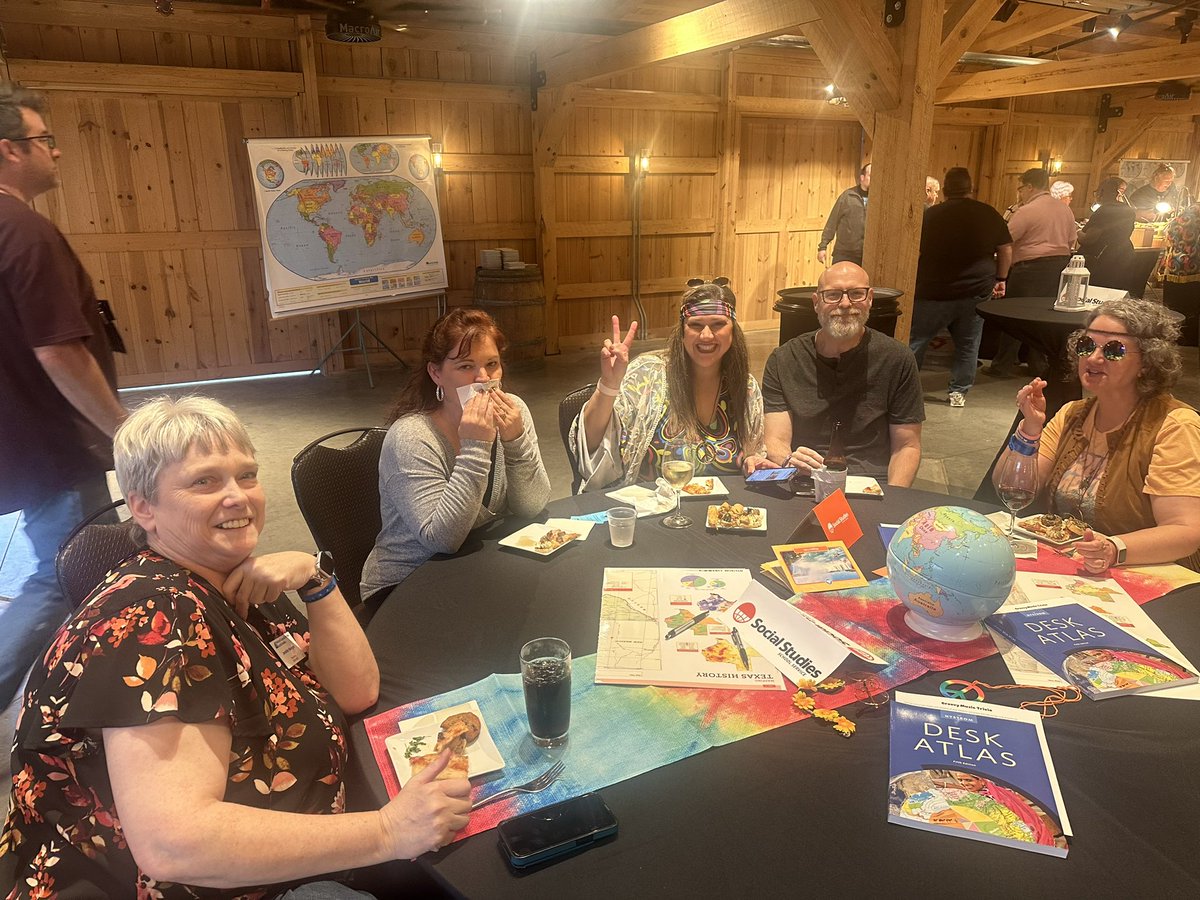 Jasonih's tweet image. #txcss2024 @SocialStudiesSS @TXCSS what a great event!!!