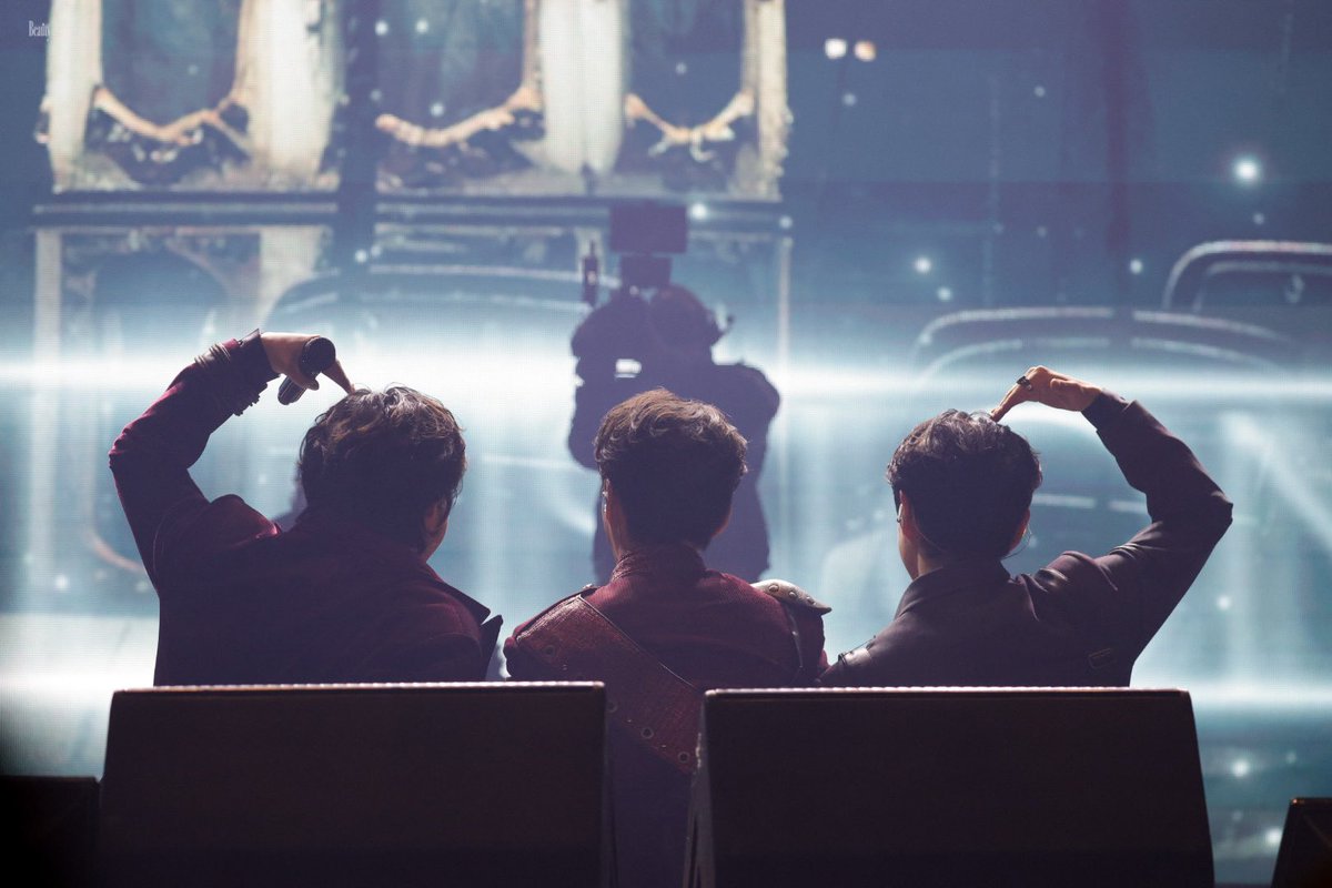 241102 THE ILLUSIONIST

사랑해!!!!!!!!!

#Forestella  
#배두훈
#강형호
#조민규
#포레스텔라