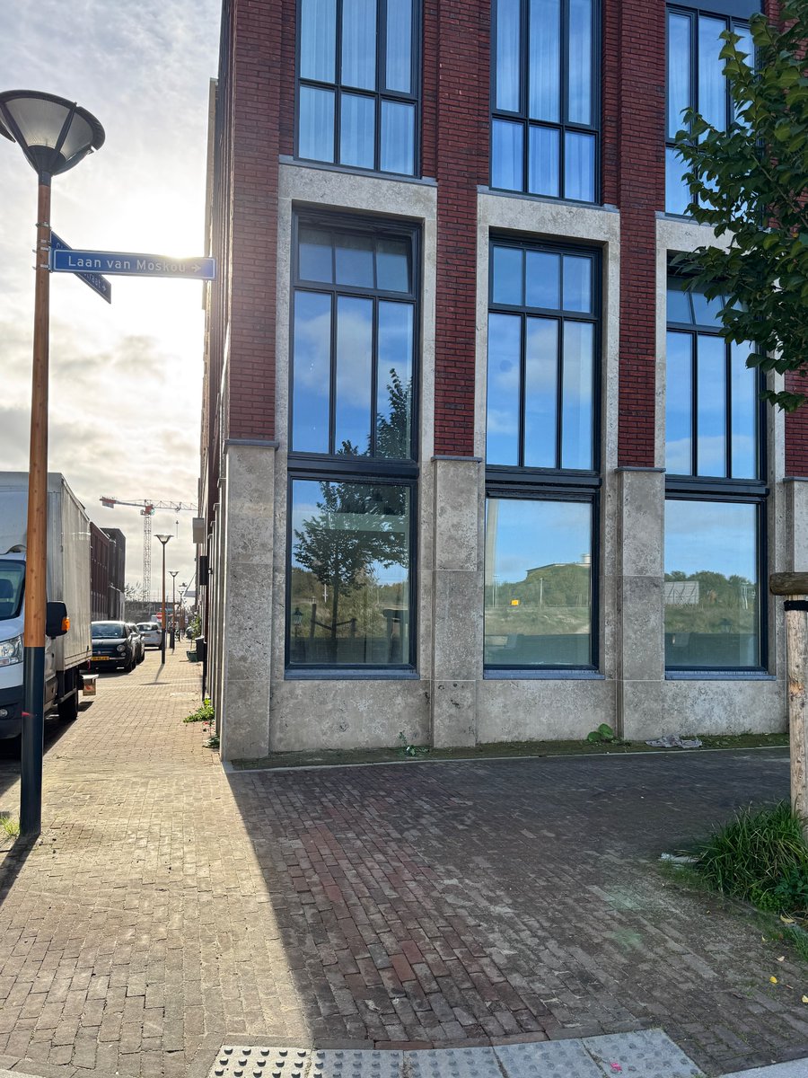 Vandaag wordt er weer flink gewerkt aan Salon voor haar. 
In #leidscherijn #leeuwesteyn ben je vanaf 2025 welkom. 
#kapsalon #ladiesonly #naturalhaircare #organichaircare #biancaduizer #naturalbeauty #biancaduizer 
#krulknippen
#balayage