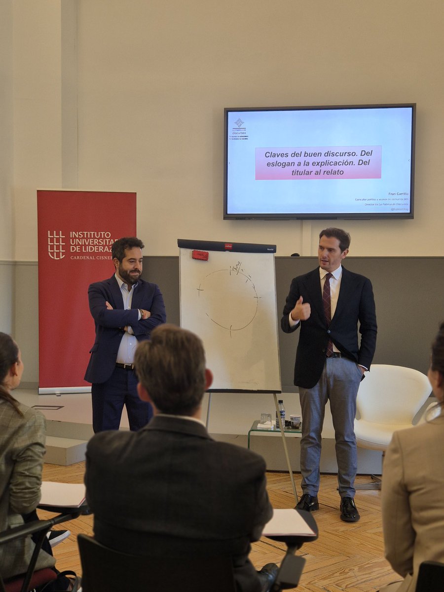 ¿Qué preguntas nos debemos hacer antes de hablar en público? 

¿Qué debe tener un buen discurso para persuadir y ser recordado? 

¿Cuáles son las C de la comunicación para que nuestra oratoria brille? 

De toda esa arquitectura discursiva habló <a href="/francarrillog/">Fran Carrillo Guerrero 🇪🇸</a> en <a href="/InLiderazgoyMgt/">Instituto Universitario de Liderazgo</a>