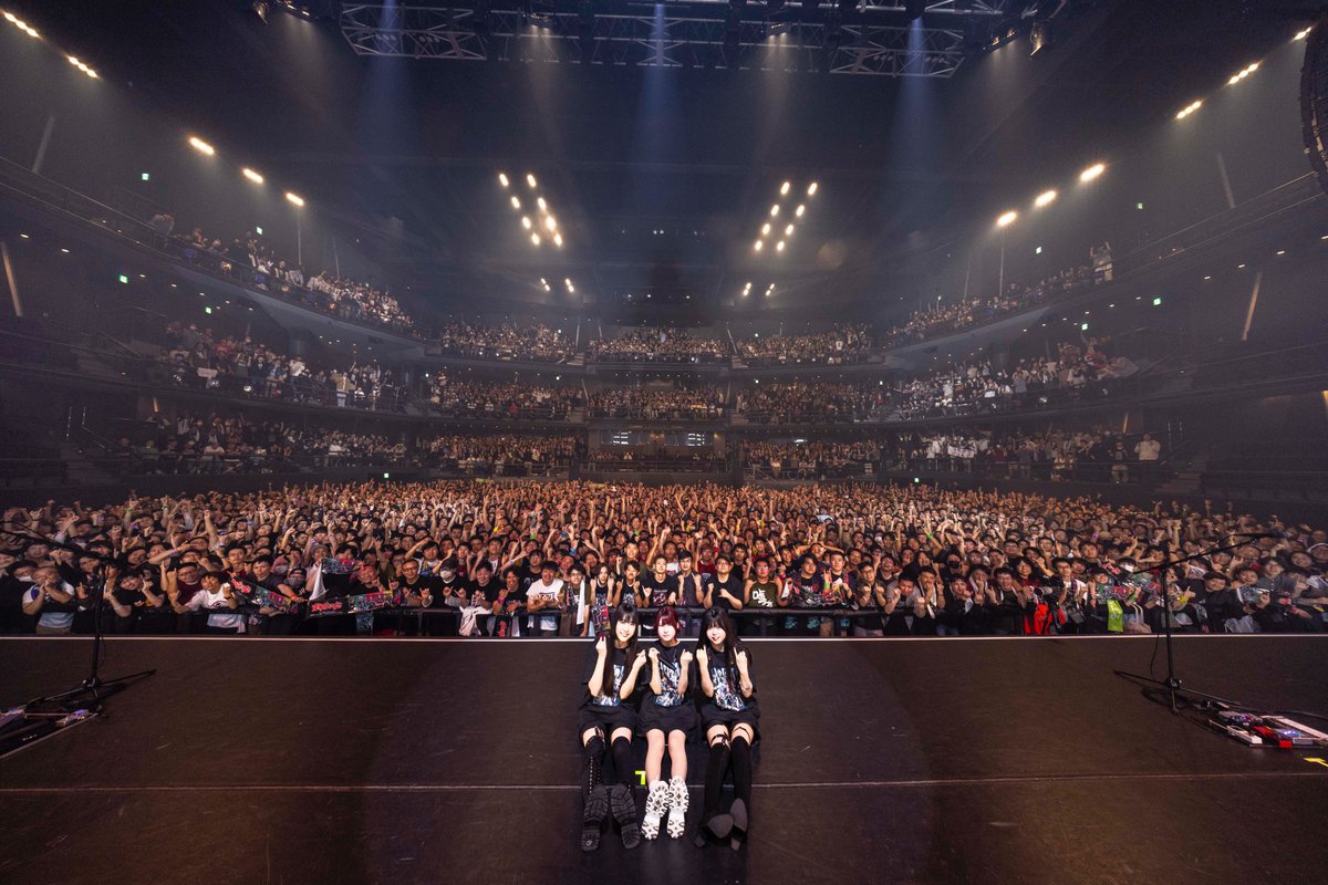 ガールズバンドクライ トゲナシトゲアリ 咆哮の奏　
アニメイト 缶バッジ 2個 トゲナシトゲアリ 「3rd ONE-MAN LIVE “咆哮の奏”」 | BD/CD/GOODS