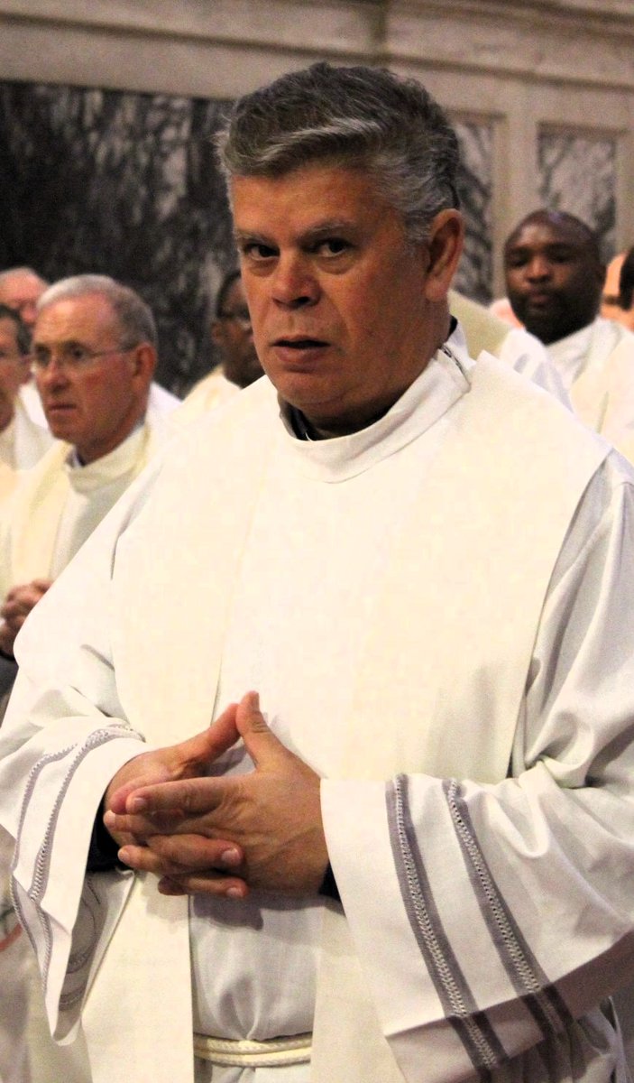 Na madrugada deste dia 2 de novembro, dia de Todos os Fiéis Defuntos, no Hospital Curry Cabral, em Lisboa, partiu para a Casa do Pai o Padre Moisés Janela Antunes, de 63 anos de idade.