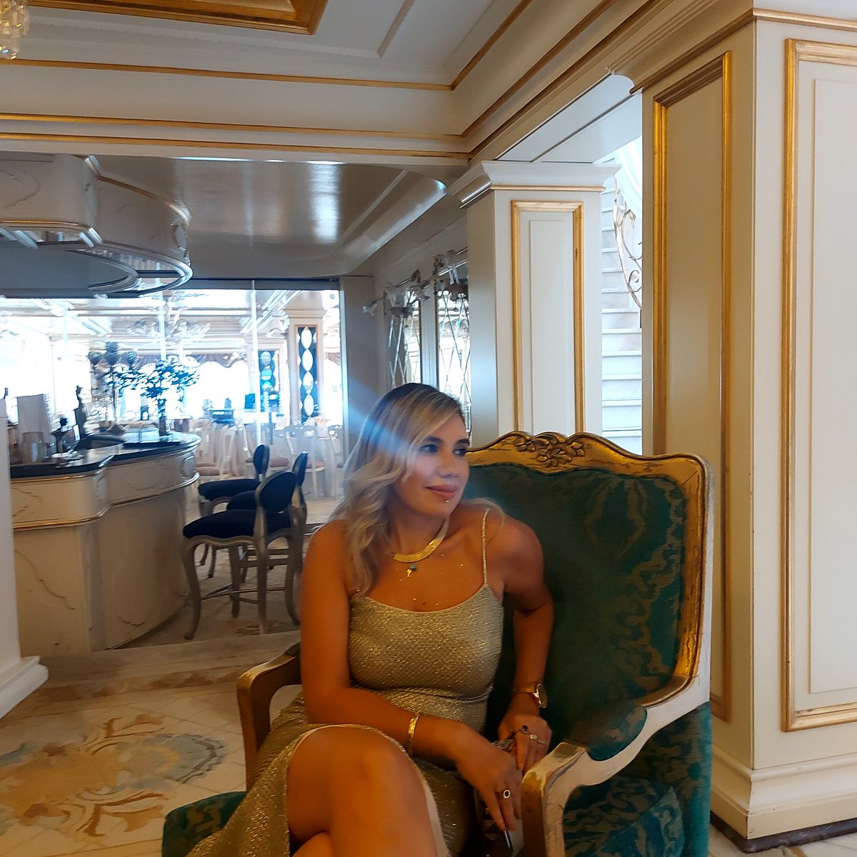 gleracar's tweet image. "Her şeyin istediğiniz gibi olması için uğraşmayın. Onun yerine her şeyin olması gerektiği gibi gerçekleşmesini dileyin. Huzura ancak böyle kavuşabilirsiniz."