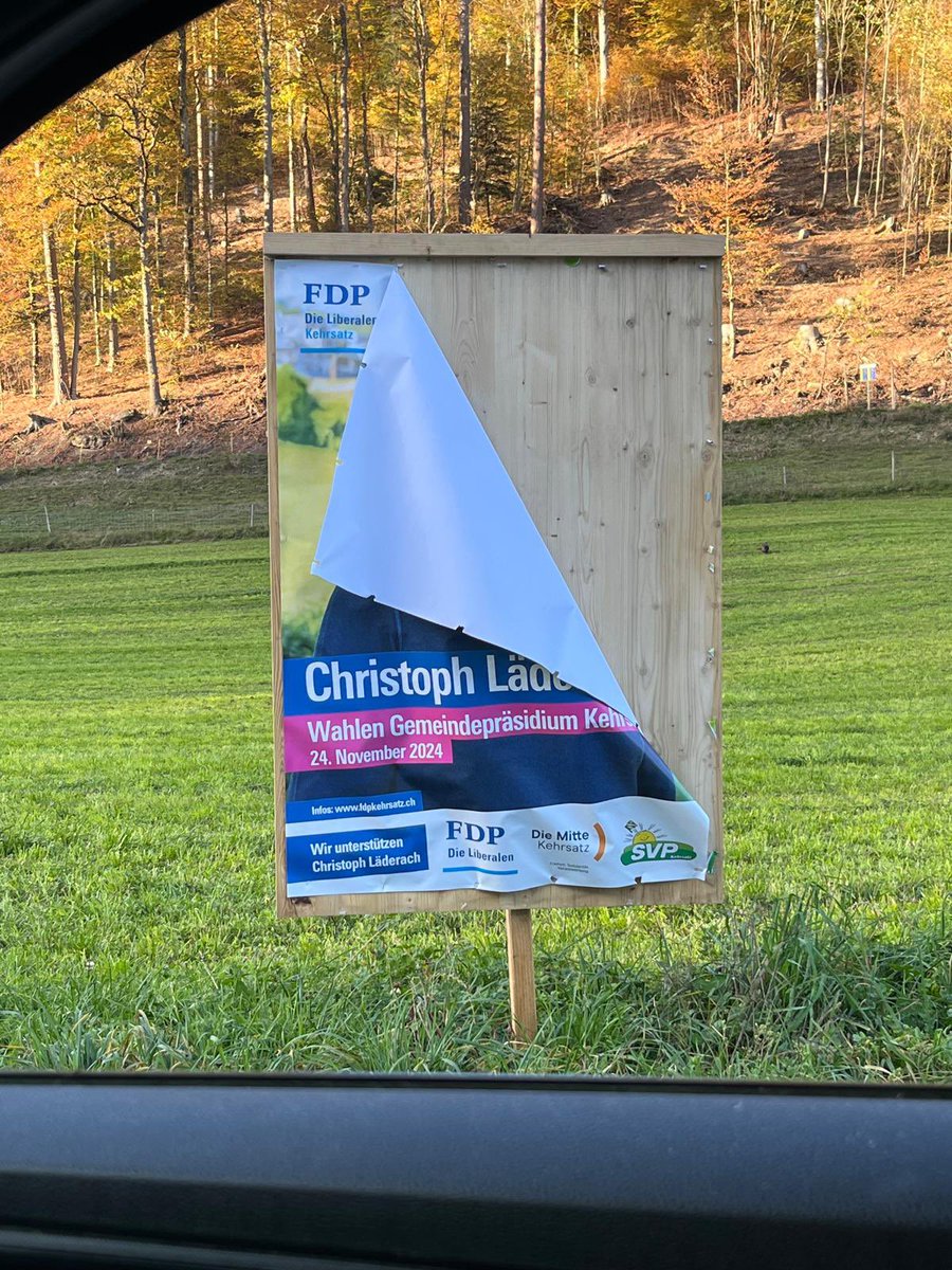 René Walker tweet media