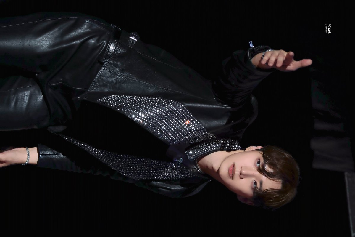 125cut's tweet photo. 231210
JUNHO THE MOMENT 2023 in Bangkok
🫰🏻🖤  
#준호 #이준호 #JUNHO #LEEJUNHO https://t.co/umHnn89fJk