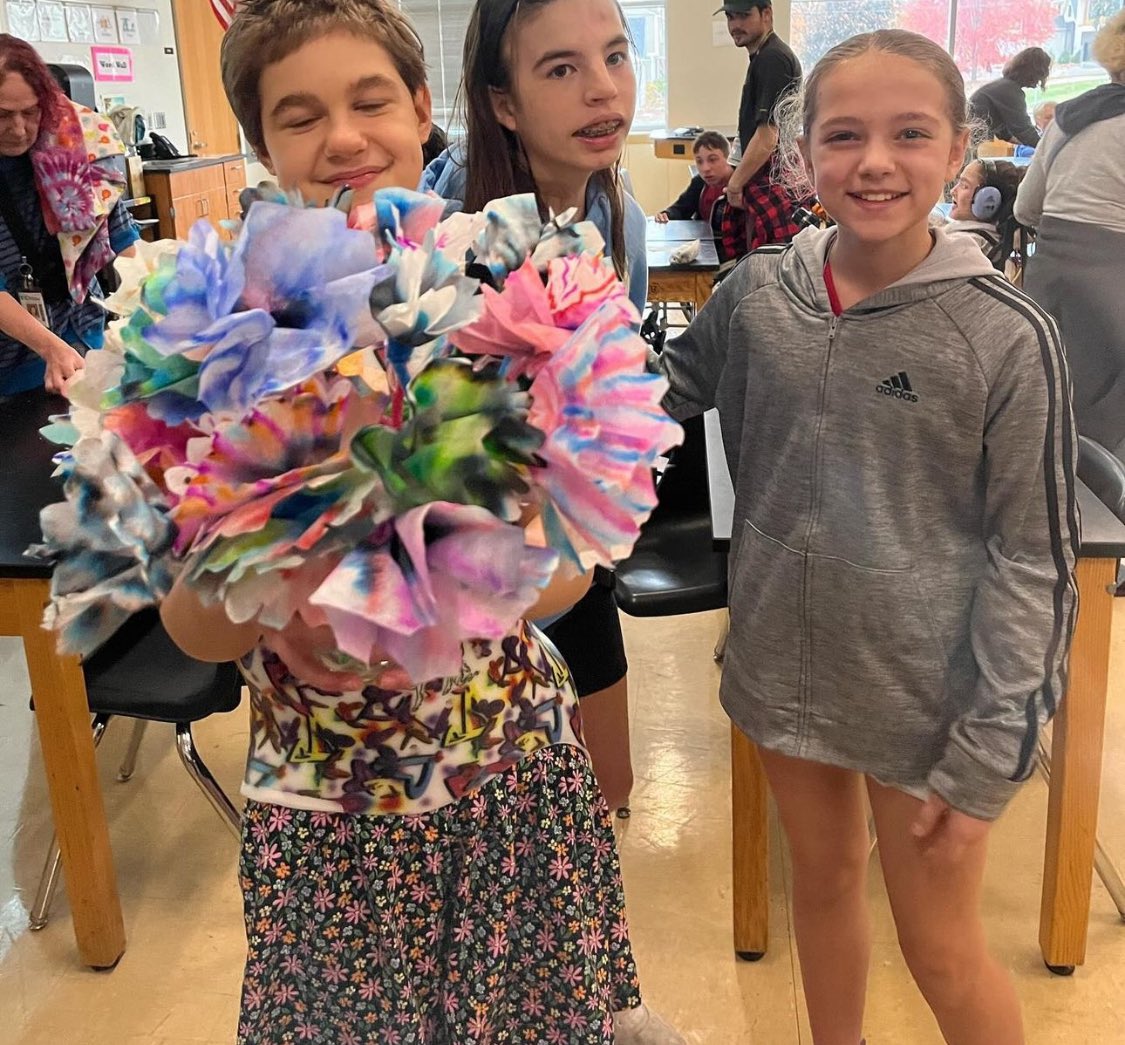 Our Edina Unified Team had a blast participating in Young Athletes &amp; Unified Art &amp; Science Belonging Club Flex sessions this week! #EdinaUnified #UCS #SOMN