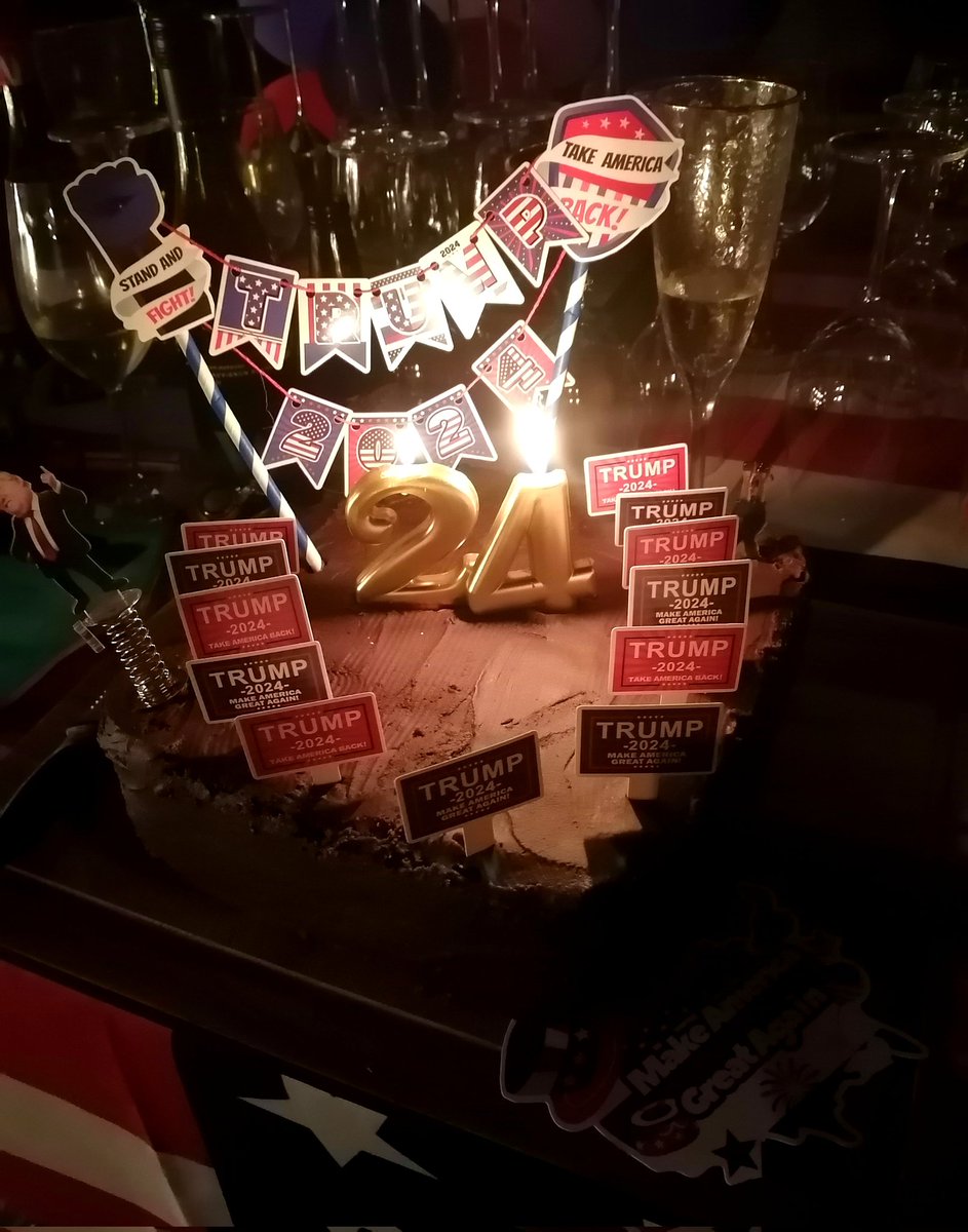 worldiswatchu's tweet photo. Best night having a pre-election celebration for @realDonaldTrump in New Zealand ๐ฅณ๐บ๐ธ
So much fun with awesome people!!
#Trump2024 #MAGA #MAGAParty #PreElectionParty https://t.co/blP0xBMsdc