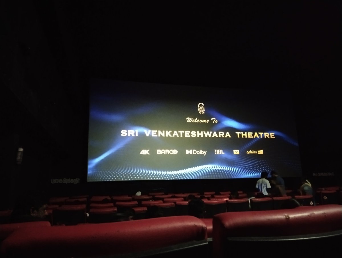 Showtime : #BloodyBeggar at My Fav @Svt_guduvanc 🤟💥..

Full of Family Audience 💪💥. Housefull Show ✅.. #Kavin bro Family Audience ah pudichitinga 😁👌..Enime ungaluku Success dha ❤️ ..