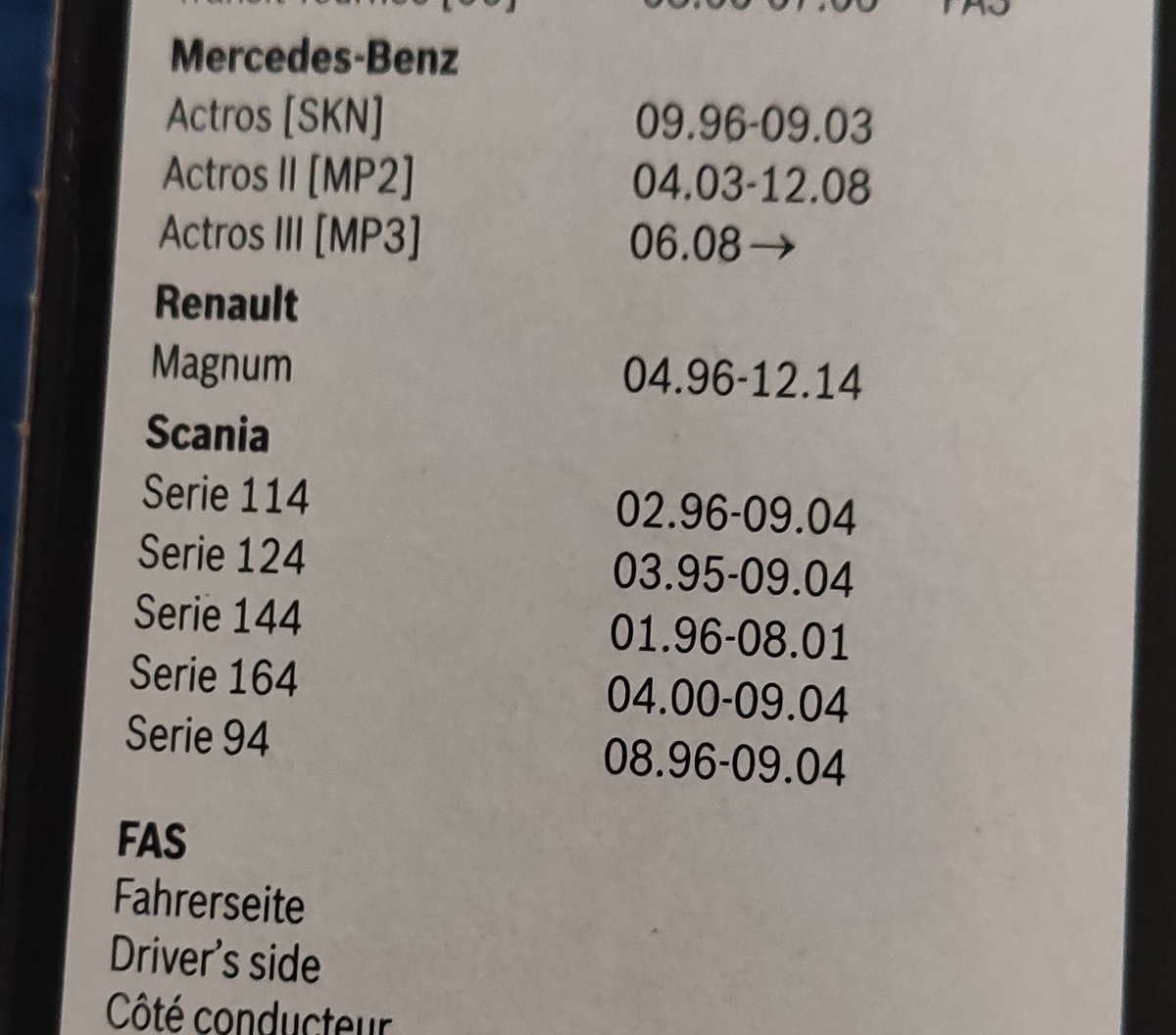 Neuer Scheibenwischer für den kleinen Stromer. Soll nur in qualifizierten LKW Werkstätten gewechselt werden.