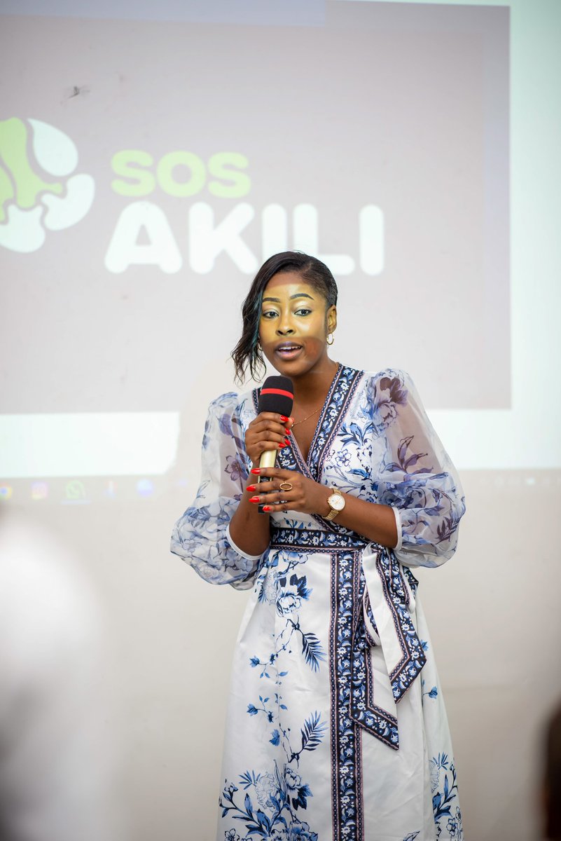 SOS_AKILI's tweet photo. @Daniella_Bahati @auguy_okasol @Ayeganagato_N1 @DNyamugabo @Edenlengeilunga @JeunesAmbassAfr @malu_raissa @matumo_b @Patrick_Eshiba @Pegasus_rook @malika_esther @assimay @OvoOsha @Alainmuamba0 @AssembleeNatRDC #SOSAKILI est un cri de cœur : "Sauvons l’intelligence !"
Ensemble, nous prenons le grand saut pour remettre le développement intellectuel, la connaissance et les compétences des jeunes Congolais au centre des priorités, afin de leur préparer un avenir prometteur. #SOSAKILI https://t.co/xryxW8Qwxw