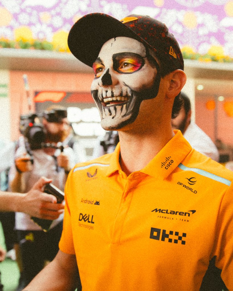 PatricioOWard's tweet photo. Ahora si😂 ¡Feliz Día De Los Muertos! https://t.co/Z9Co6eWQEy
