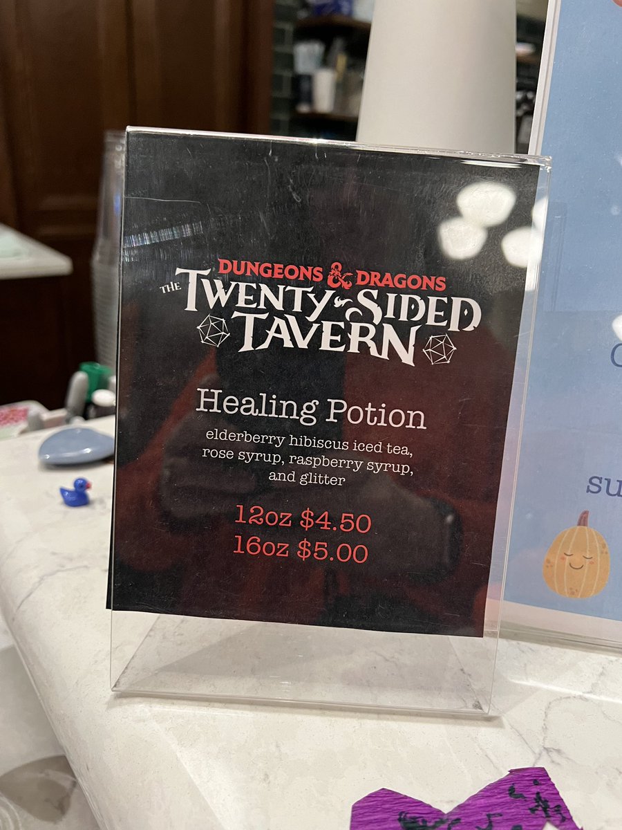 BwayDrinks's tweet photo. The Drama Bookshop is featuring a drink themed for The Twenty-Sided Tavern off-Broadway. https://t.co/xjzIlr02B2