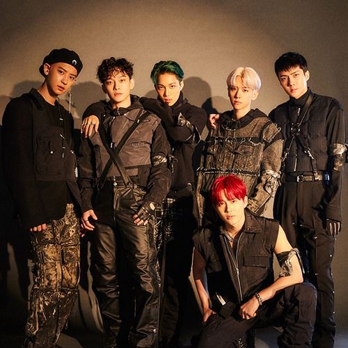 EXO Charts tweet media