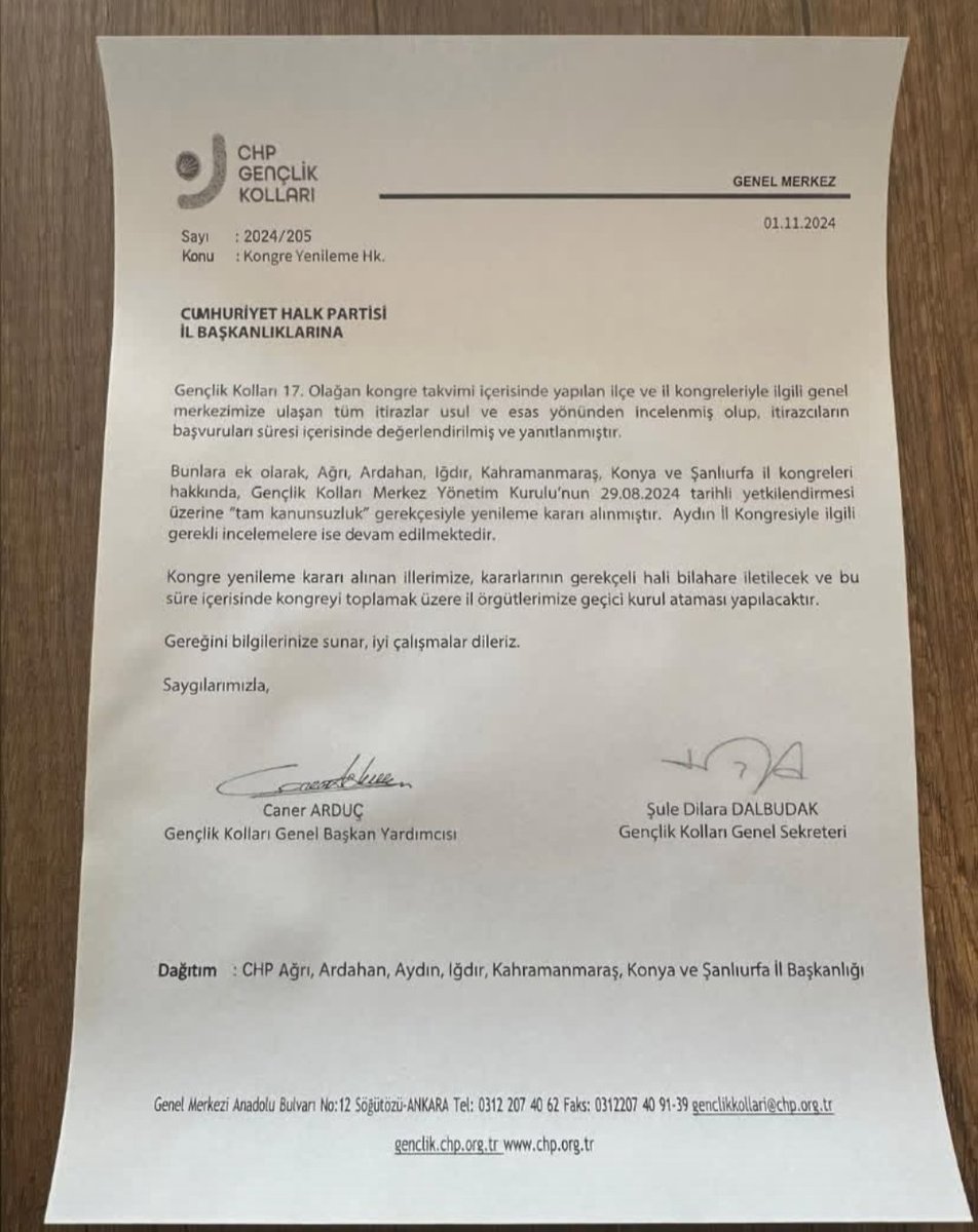 AhmetSelcuk_'s tweet photo. Cumhuriyet Halk Partisi Gençlik Kolları, 73 yıllık tarihi birikime sahip, içerisinden Türkiye'ye büyük siyasetçiler yetiştirmiş büyük bir örgüttür. 

Bu karar, iktidara verdiğimiz eleştirinin bugün ki Gençlik Kolları Genel Merkez Yönetimine bulaşması anlamına gelmektedir. https://t.co/umGOdopwiT