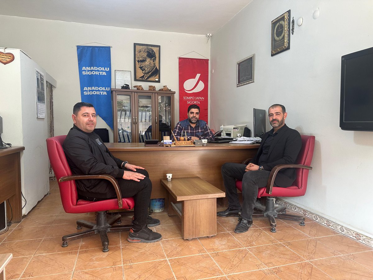 ☑️ İl Yönetim Kurulu Üyemiz ve ilçe koordinatörümüz Sn. Turhan Erdoğan ile birlikte MHP Artuklu İlçe Başkanı Sn. Kadir Elbaner’i iş yerinde ziyaret ettik. 

☑️Bizleri ağırladıkları için kendilerine teşekkür ederiz. 

#Mardin #Artuklu