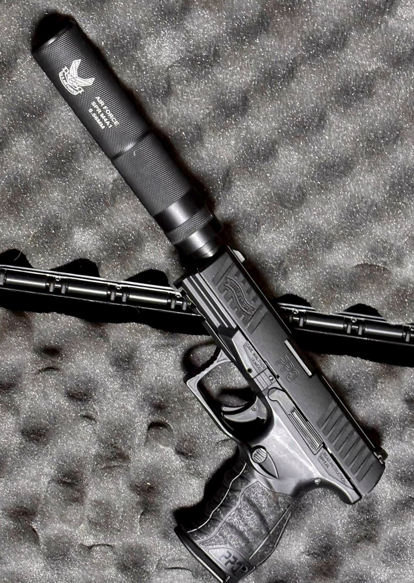 NewPaPa2020's tweet photo. #BB弾発射装置

サプレッサーを取り付け

正しく使いませう 👍

＃２２６ＥⅡ
＃ＰＰＱ
#92FS https://t.co/0ahIFSdGon