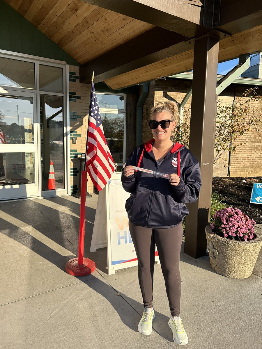 MichonLindstrom's tweet photo. In and out in 5 minutes at the St. Matthews Community Center. @KYSecState
#govoteky https://t.co/7ZOT1AgJv6