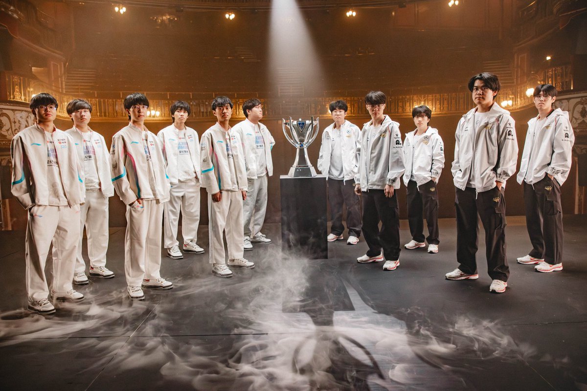 A final do #Worlds2024 está prestes a começar!

Teremos os <a href="/T1/">T1 VALORANT</a> 🇰🇷 contra os <a href="/BilibiliGaming/">Bilibili Gaming</a> 🇨🇳, quem irá levar a taça para casa?

📺 Twitch.tv/riotgames
⏰ 14h00