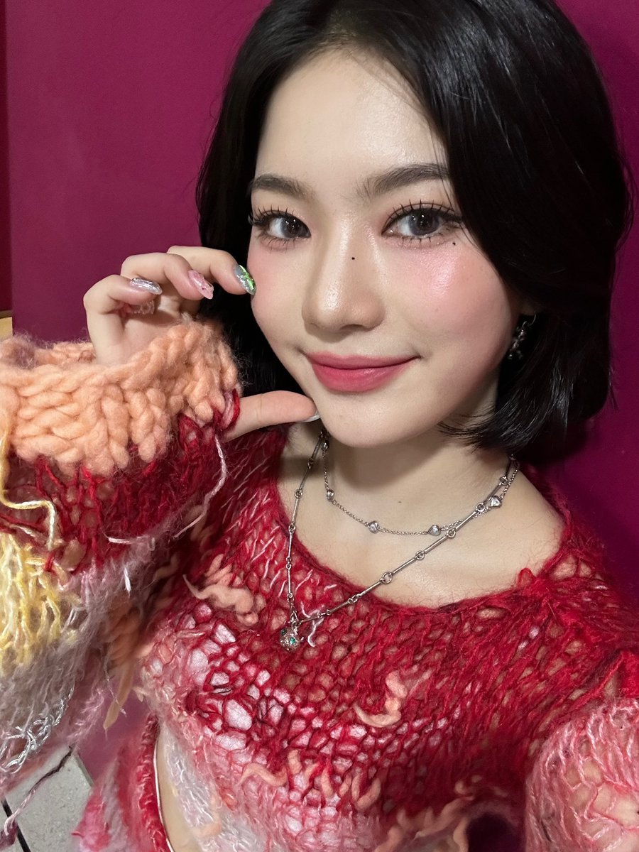 𝟮𝟰𝟭𝟭𝟬𝟮 '𝙂𝙋𝙏' 𝗦𝗵𝗼𝘄! 𝗠𝘂𝘀𝗶𝗰 𝗖𝗼𝗿𝗲 💬

-

스테이씨의 GPT 활동을 응원하기 위해 도시락 서포트를 준비했습니다. 스테이씨♡스윗 행복한 GPT 활동 성공 가능성 1♡♡%💕 우리 채영이 오늘도 지피팅 🫳🏻😽

#스테이씨 #STAYC