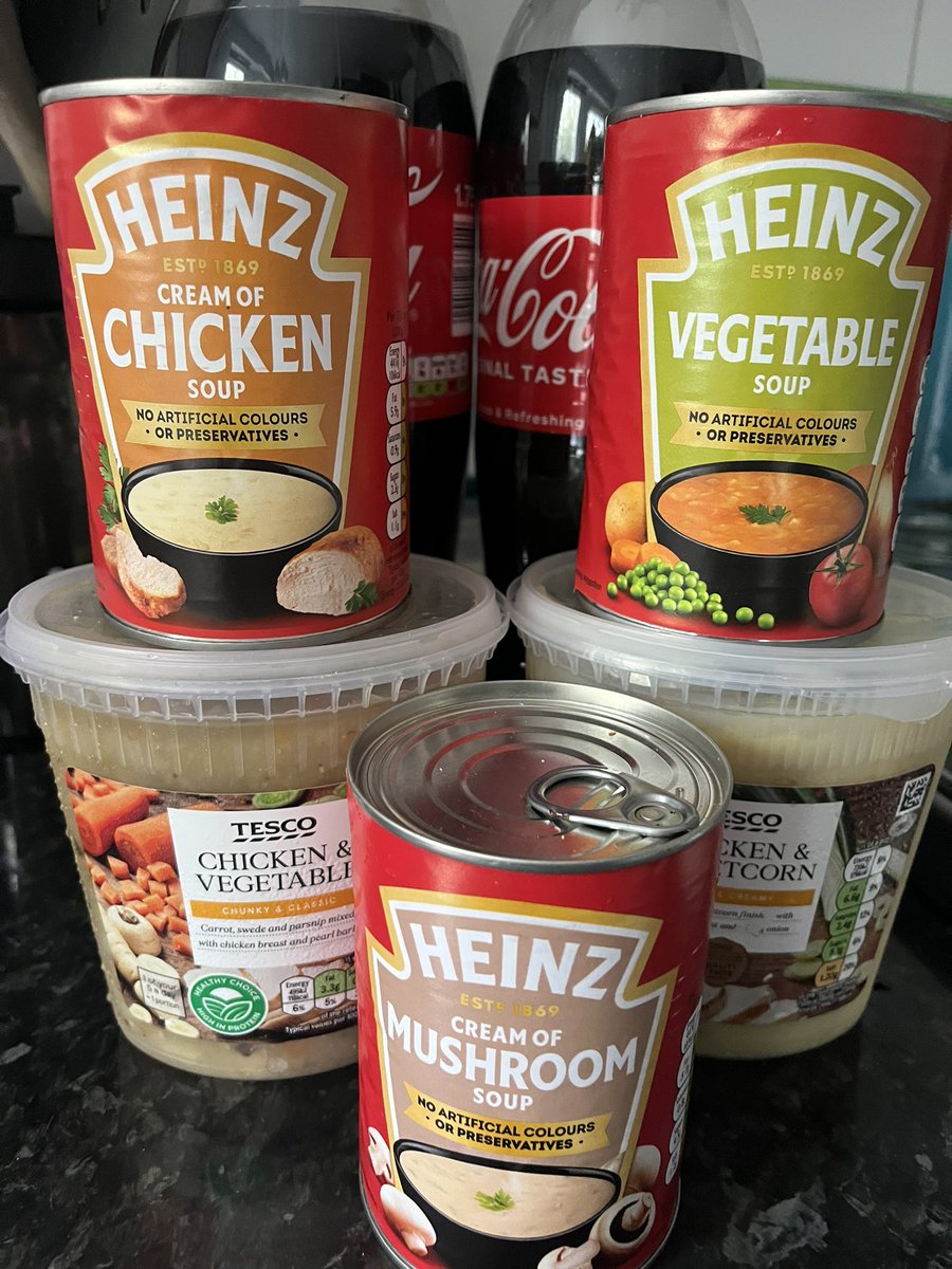 DonnaAlosRadio's tweet image. Doorstep recovery pack has just been delivered! Full fat Coke is the way forward… #sicknessbug 🤮