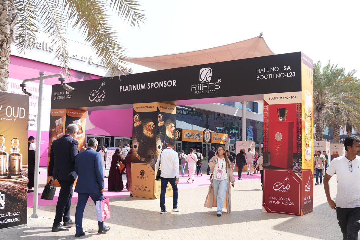 Fragrancebookk's tweet image. Thank you, everyone, for contributing to this incredible success! 
@beautyworldME @RiiffsPerfumes #riiffs #nusuk #riiffsperfumes