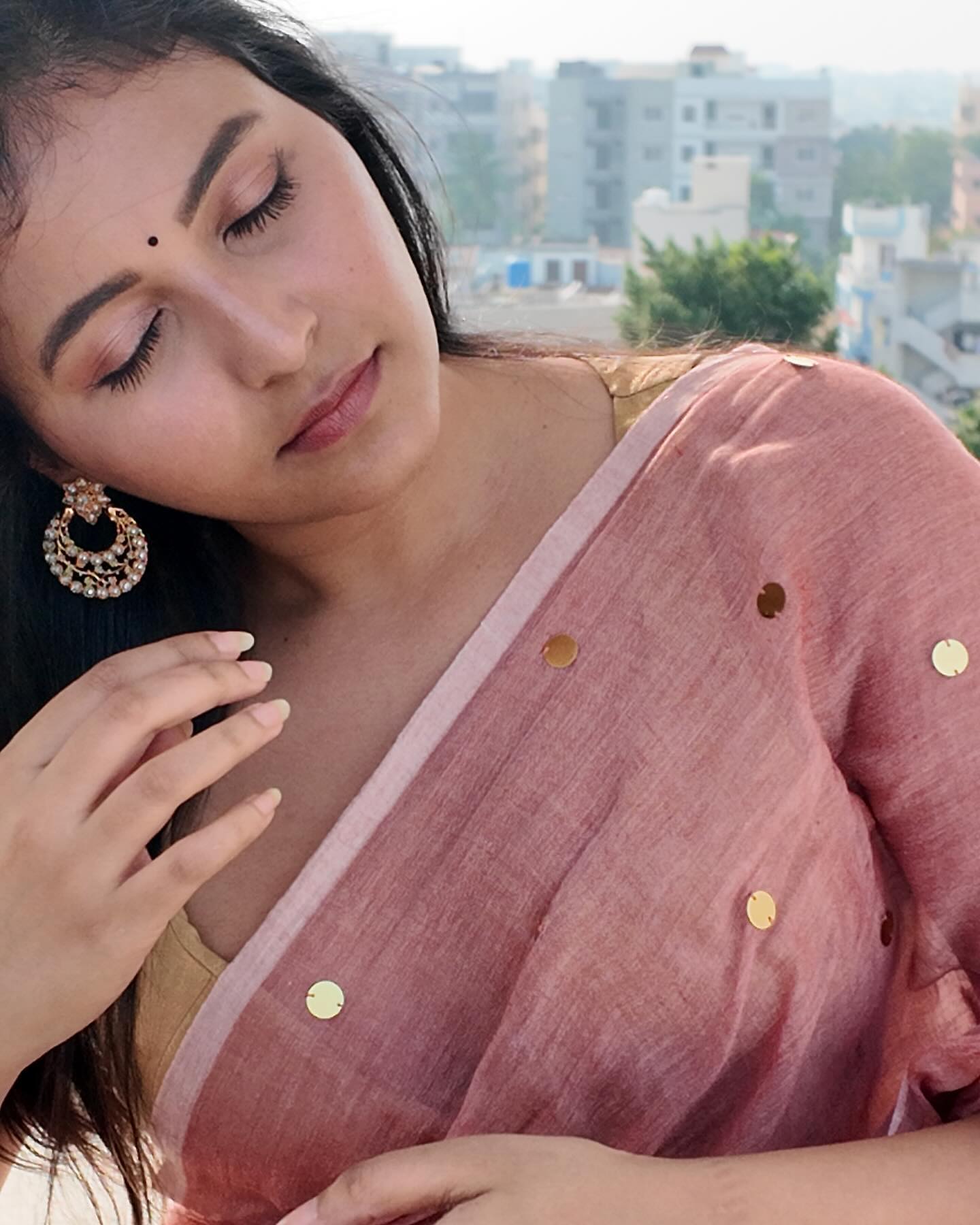 GbYfqrLWgAAP7lI?format=jpg&name=large