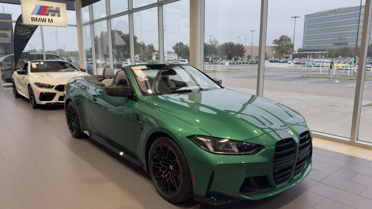 ZeroTrustNinja's tweet image. M4 Competition or M8 Competition?

#THEM4 #THEM8 #BMWM #BMW