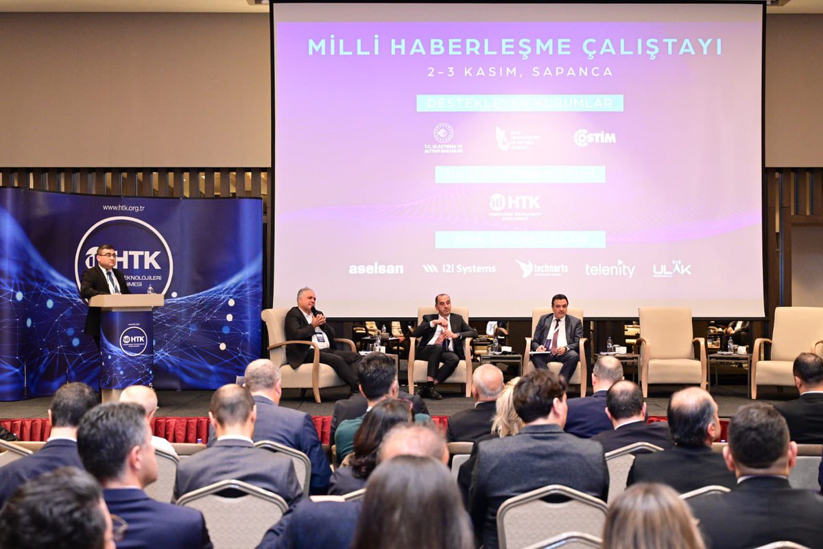 uab_udham's tweet photo. Yerli ve milli haberleşme için düzenlenen çalıştayda, bağımsız teknoloji vizyonuyla projelerimizi sunduk. Milli çözümlerle bağımsız Türkiye’yi inşa etmeye kararlıyız. #YerliVeMilli #UDHAM #Teknoloji
@a_uraloglu
@OsmanBoyraz
@selamiyazici https://t.co/TyBehzgZK0
