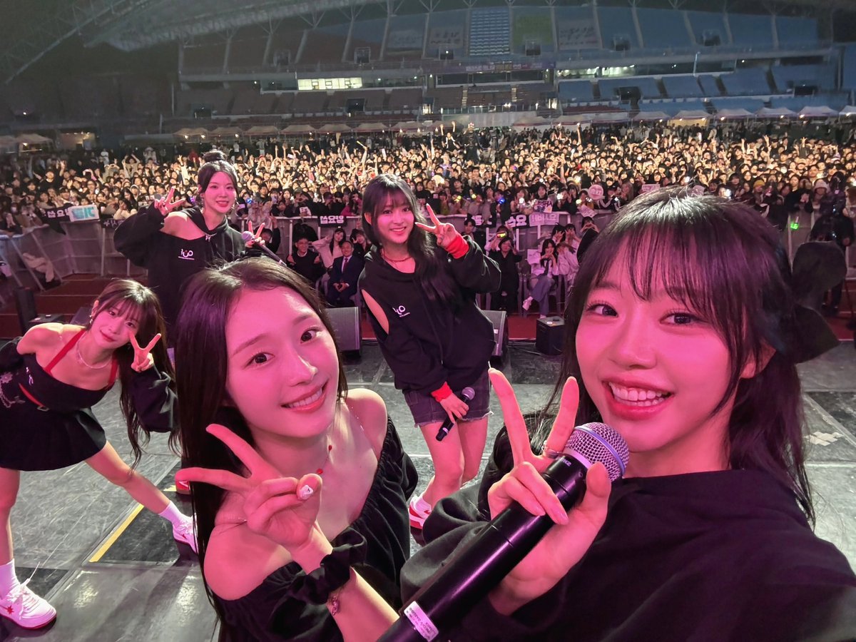 cignature_J9's tweet photo. [📸]
청춘들의 열기로 가득했던 안산 유니온 페스티벌🎆
안산 5개 대학 학우 분들과 안산 시민 분들의 빛나는 청춘을 시그니처가 응원합니다💫

#cignature #시그니처 #안산유니온페스티벌 #auf https://t.co/CfCfKNFQeo