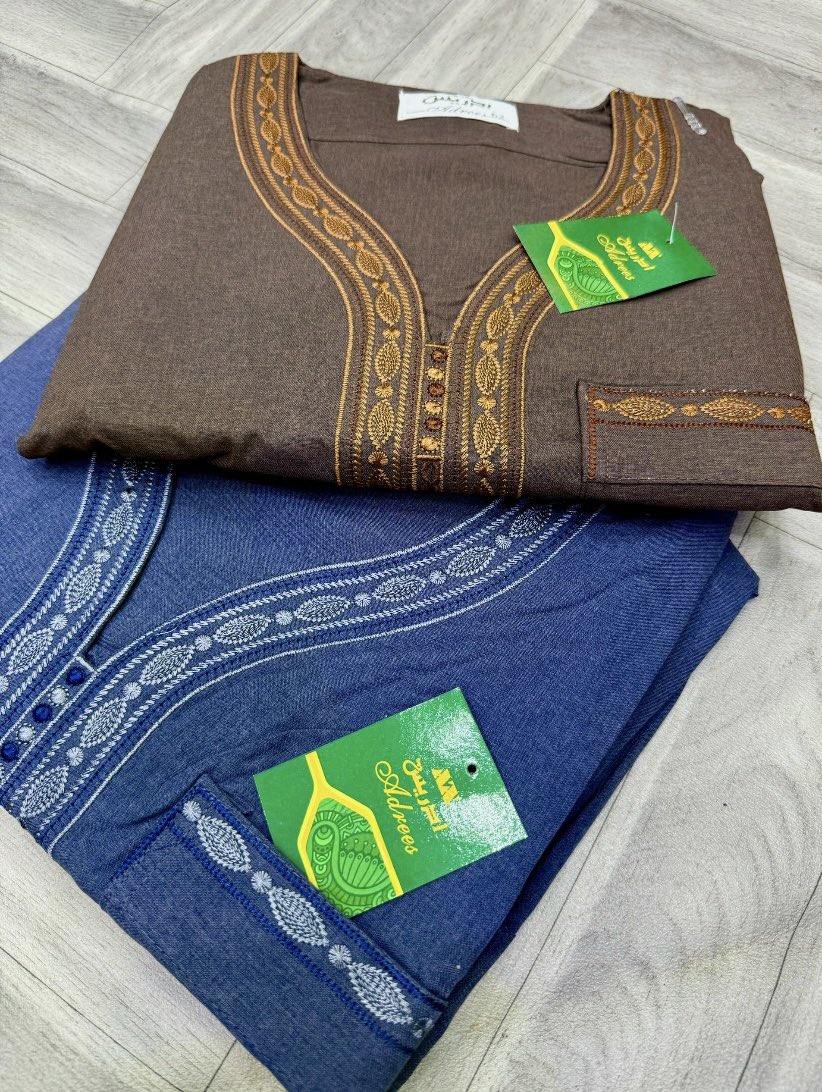 zahrahfariidah's tweet image. Promo weekend 🚨🚨🚨

Jallaba manche courte 

Prix: 6000fr au lieu de 7000fr

704820095📲

#zahrahfariidah #promoWeekend #rt apprécié 🫵✨