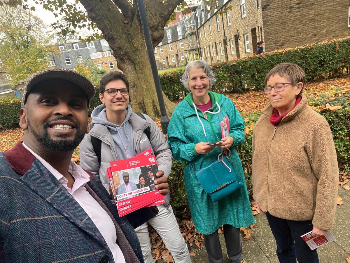 Great door knocking session this afternoon at Wyvil Estate, happy to see the residents looking forward to the improvements to the basketball pitch and the meadow garden 🏀🌱

Thanks to all the residents who spoke to us and gave us their ideas 💡😊

#LabourDoorstep 🌹