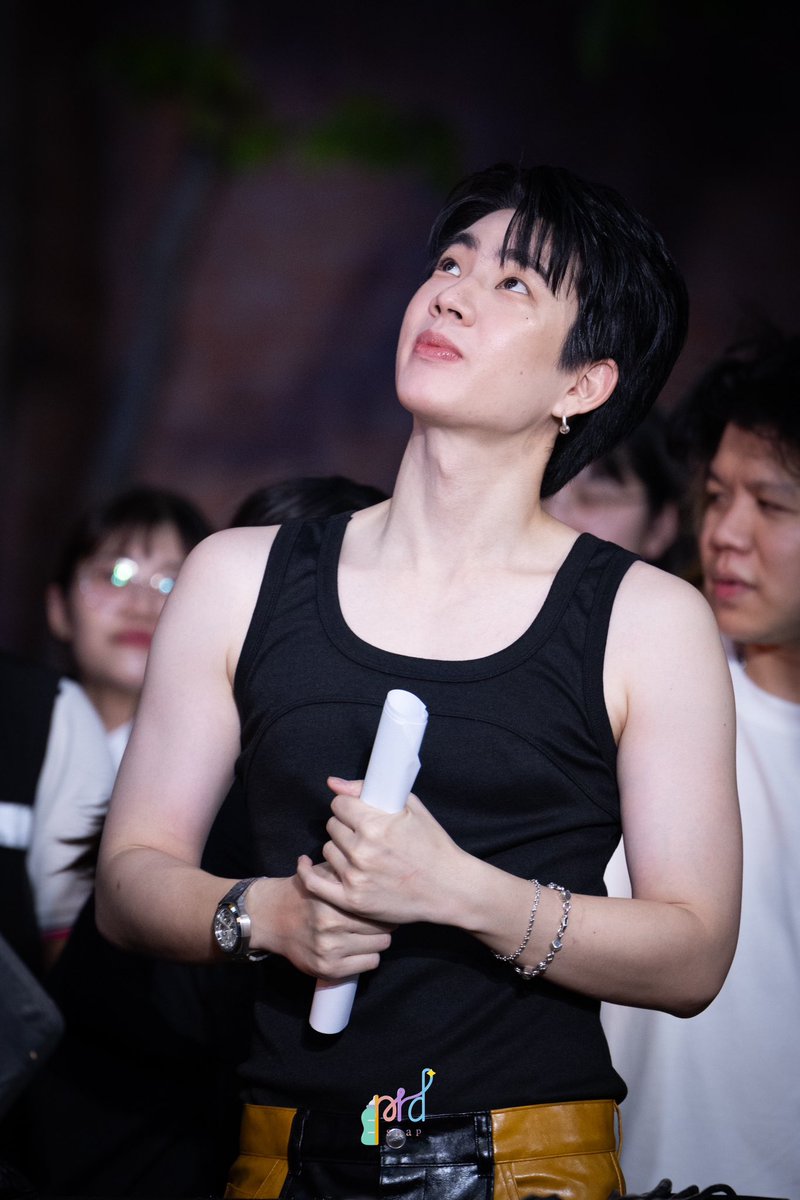 prd_Snap's tweet photo. 241102 | 

อย่าถามว่าคนถ่ายไหวอยู่ไหม คือแบบว่าหนูจะแย่แล้วค่ะ 🫠🥹

< @off_tumcial >

#วิวลุ้นล้านได้ทุกพากย์   
#ออฟกันพากย์VIU
#ออฟกัน https://t.co/FdT7uVTCOh