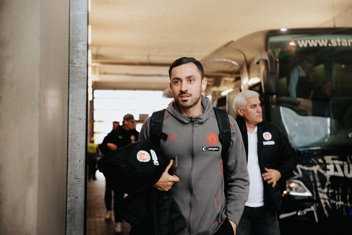 Moin, Leute. Wir tickern heute wieder in der App. Hier gibts den Link: fcsp.in/LIVETICKER

#fcsp