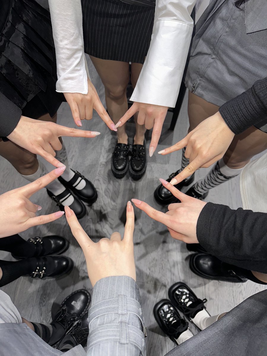 카니｡｡ tweet media