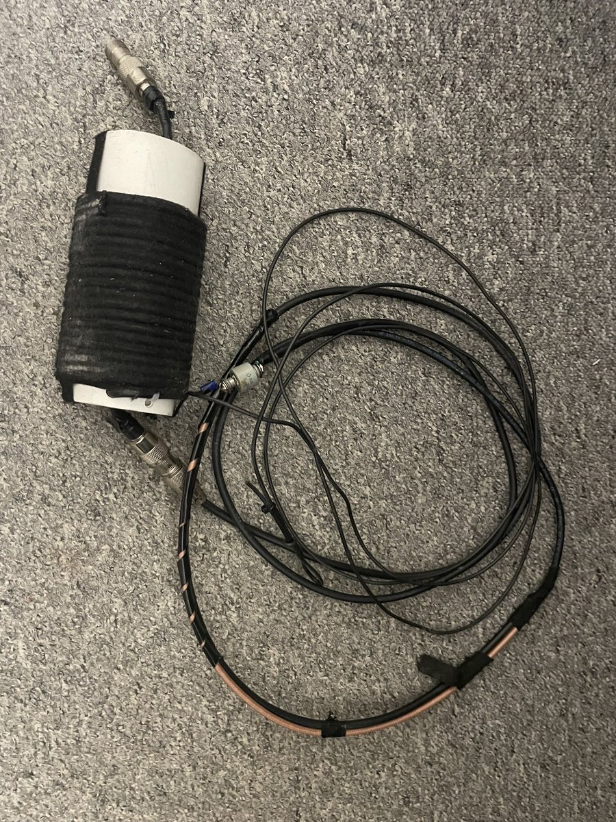 ov3t1's tweet photo. OV3T SWL on 8m 40MHz with homebrew gainmaster w/ a Q-match. Works better than dipole and Delta loop i tested. EA8 signal improves a lot switching between dipole 12m agl and gainmaster 10m agl tip height. V/H Pol can change but signal is about the same on ref vertical and dipole https://t.co/1LlhAatOr7