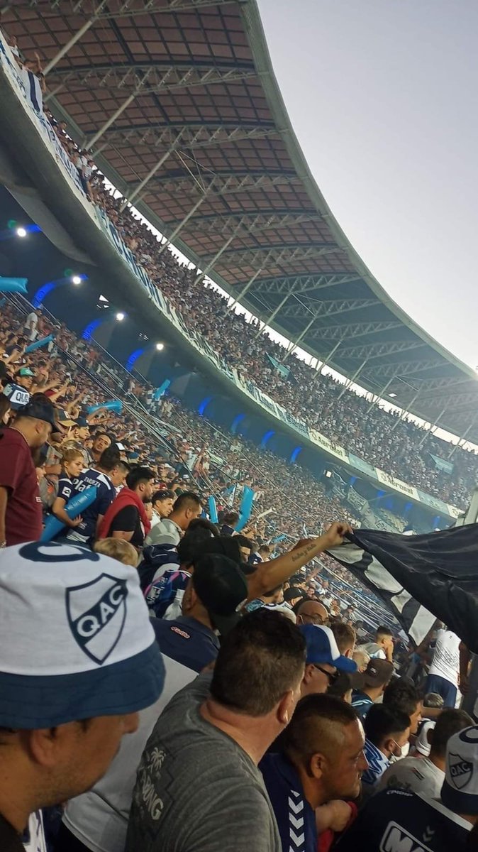 Cuantas finales sufrí y lloré y nada de eso pudo cambiar mi sentimiento