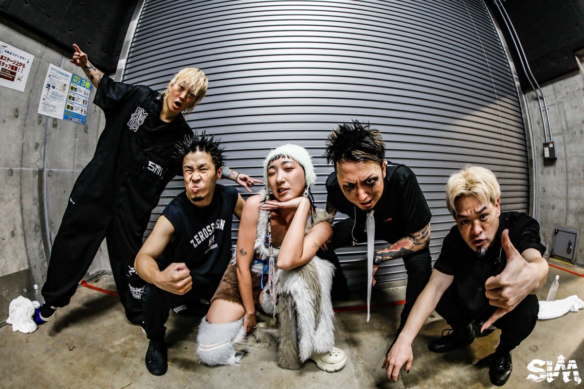 SiM_Official's tweet photo. SiM 20TH ANNiVERSARY 「20YEARS」
at ぴあアリーナMM 横浜

ありがとうございました！

Photo by ①②@H_and_A 
③④@kouhey0622 

#SiM
#SiM20th https://t.co/kFoWIOwU8H