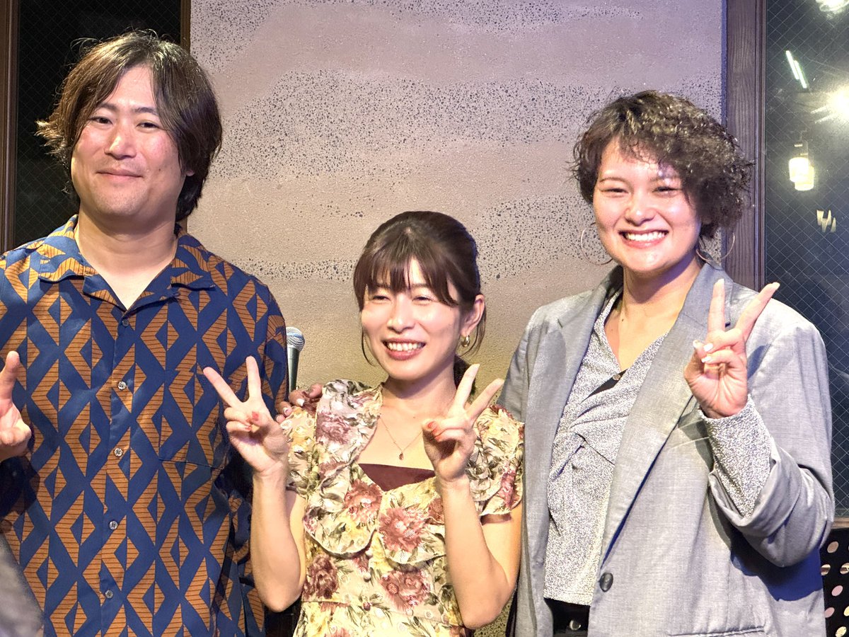 tsuguyata's tweet photo. Emi Kabashima
Voice for you.
🏡溝の口neonera

行ってきました。
歌声、確かに受け取りました。ありがとう、恵美ちゃん。彩ショルさん、オルさん。 https://t.co/TAwtDU90sx