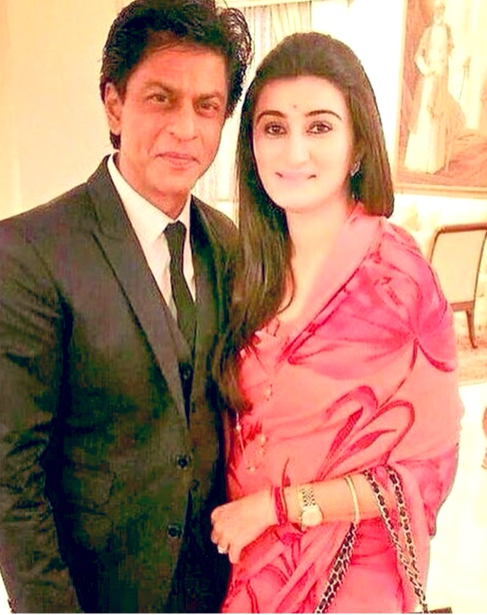 To evergreen <a href="/iamsrk/">Shah Rukh Khan</a> a very Happy birthday! Stay blessed. 

#HappyBirthdaySRK