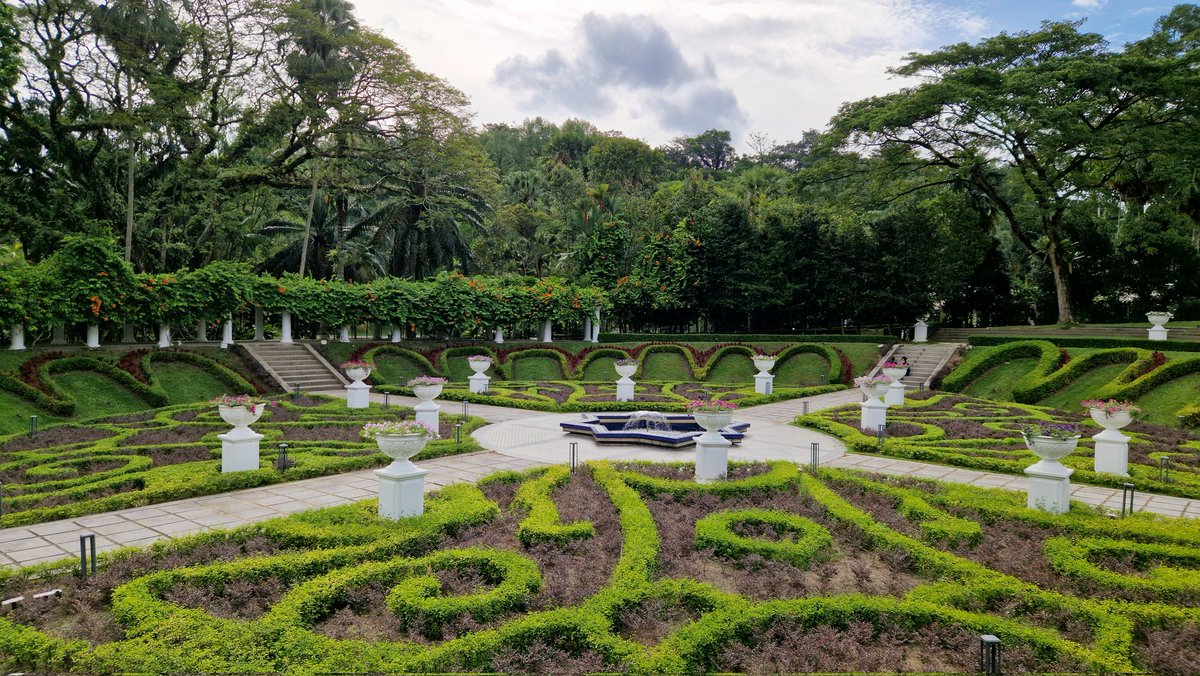 StefanB21m's tweet photo. Kuala Lumpur, Malaysia 🇲🇾 Perdana Botanical Garden

#malaysia #kualalumpur #botanic #river #palms #holiday #flowers #malay #traveltheworld #travelphotography #travel  #holidays #asia #asian #asiancountry #beautiful #beautifuldestinations #garden #park #riverside #southeastasia https://t.co/cSitoWM1aK