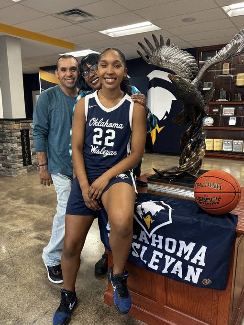 Jaclyn Lara (@jaclyn5lara) on Twitter photo Thank you <a href="/TaneishaAeschl1/">Coach Aeschleman</a> and <a href="/hmesser1323/">Coach Heidi Messer</a> for having my family and I on my visit 💖 I had a great time with you guys ! Thank you soo much❤️ Thank you <a href="/TaneishaAeschl1/">Coach Aeschleman</a> and <a href="/hmesser1323/">Coach Heidi Messer</a> for having my family and I on my visit 💖 I had a great time with you guys ! Thank you soo much❤️