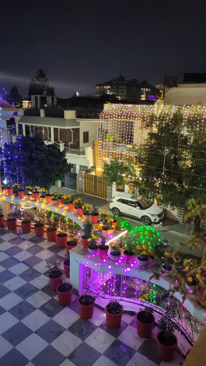 Best part about Diwali -- these lights in the neighbourhood. ✨

#DiwaliCelebration #Diwali #Diwali2024