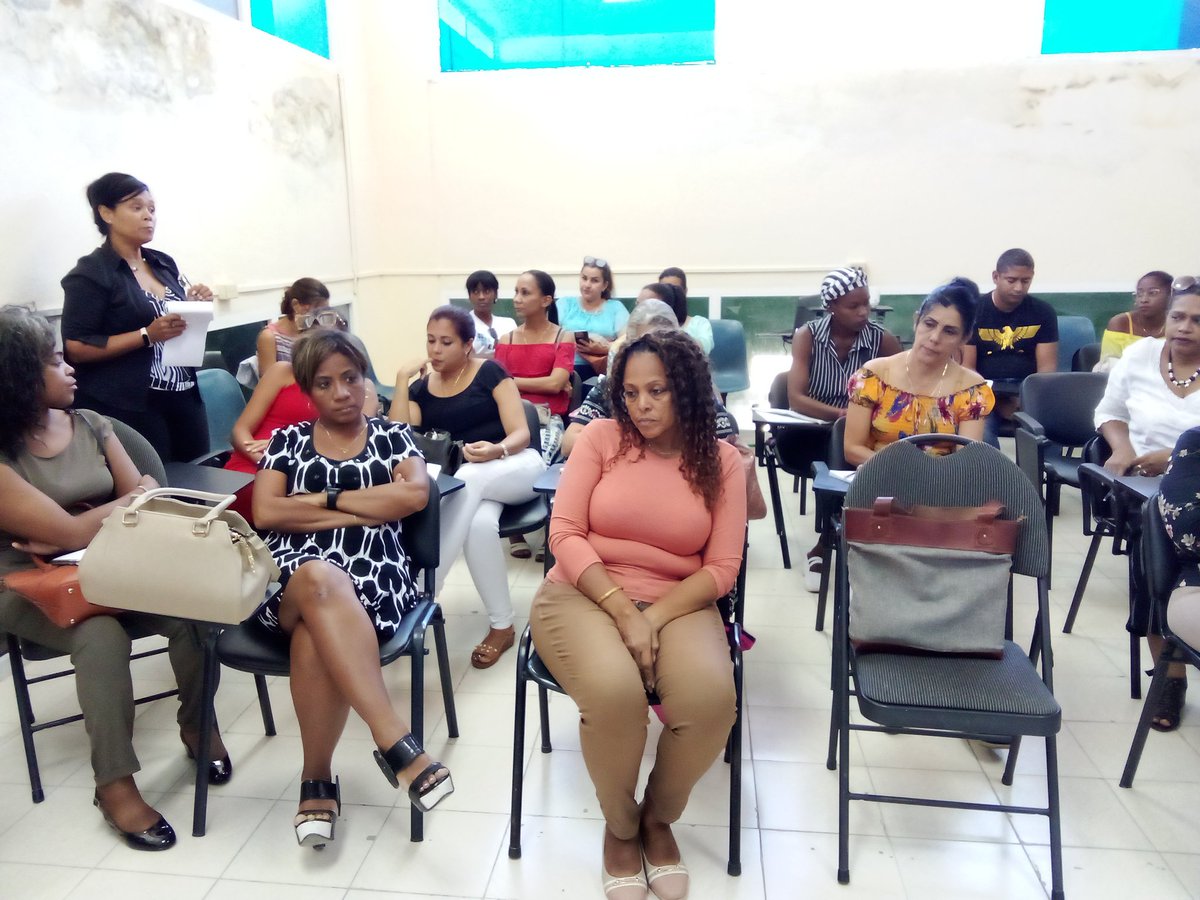 riccis_pa's tweet photo. Análisis de la investigación en #SantiagoDeCuba a un producto de investigación para el tratamiento de la enfermedad neumococica en lactantes. Especialistas de Policlínicos, hospitales infantiles, CPHEM, #UCM_SC y #CENCEC, hacen sus valoraciones. #CubaPorLaSalud, #MINSAP, https://t.co/g0SLbD1CGY