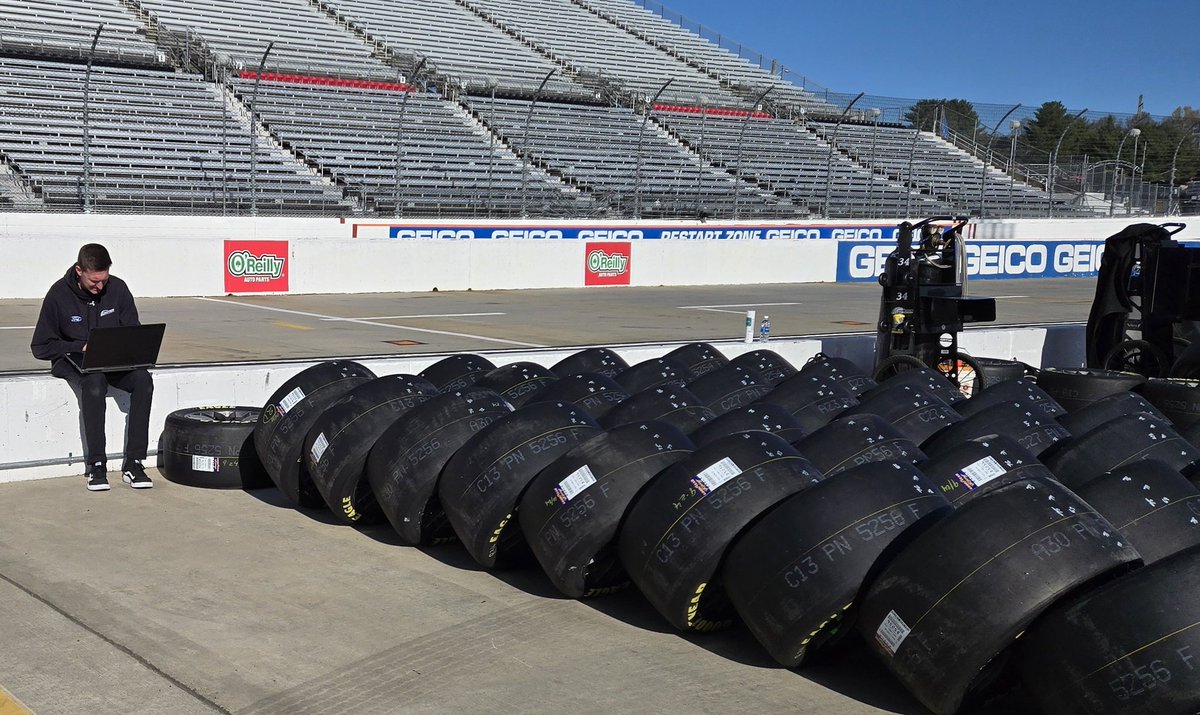 Welcome to <a href="/MartinsvilleSwy/">Martinsville Speedway</a> !!!
God bless the #NASCAR team engineers. Here  <a href="/CollinMarkle_5/">Collin Markle</a> 3rd engineer/tire specialist on
<a href="/Mc_Driver/">Michael McDowell</a> Cup team in his "office" this a.m. doing what he does so well! Props Collin!
