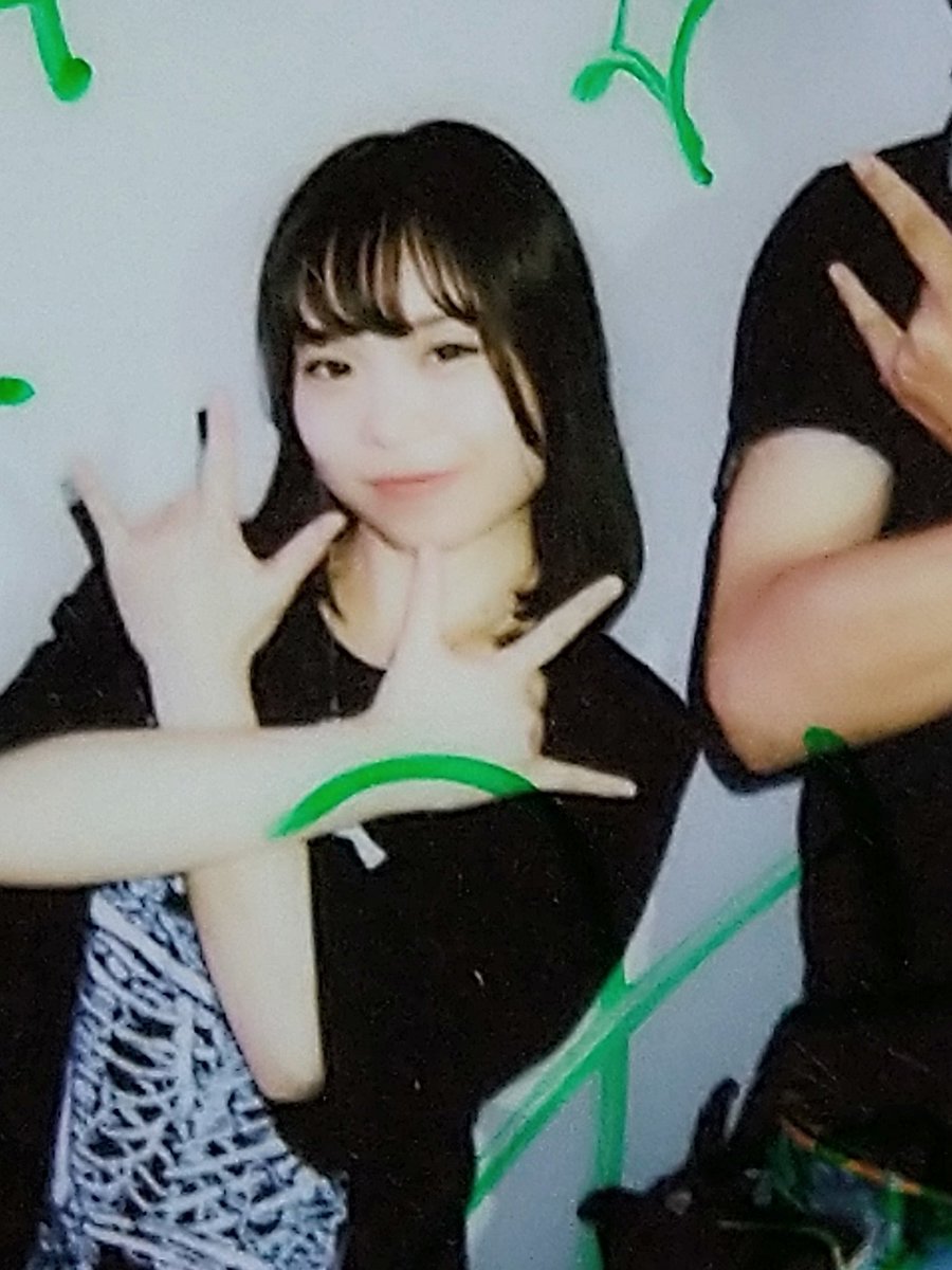 Xn1QrLeahMYgpWT's tweet photo. キティちゃんっぽい人💙💛💚❤️
#GDMW
#埼玉県大宮
#大宮アイドールカフェ
#大宮アイドール
#大宮アイドールBRAVE
#渡辺綾
#市ノ瀬律
#双葉美咲
#相良あむ https://t.co/jbfQIiujWJ